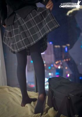 裙子下面有怪兽