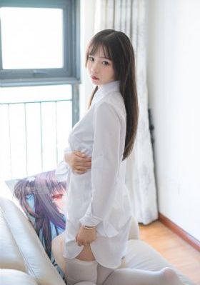 李自成把陈圆圆放在八仙桌前